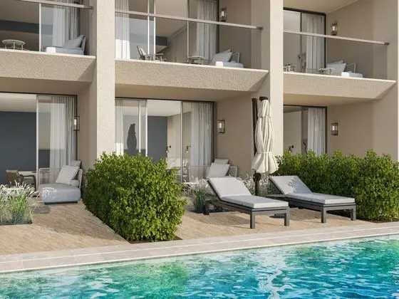 https://images.etstur.com/imgproxy/resize/2560x1440/files/images/hotelImages/etsrooms/519231/Akra_Didim_20250805150805_1.jpg