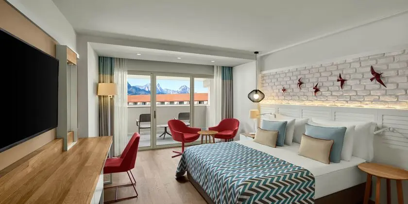 https://images.etstur.com/imgproxy/resize/2560x1440/files/images/hotelImages/etsrooms/8/Akra_Kemer_20250428115023_3.jpg