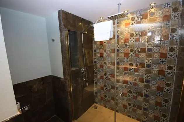 Deluxe Tek Büyük Yataklı Oda, Deniz Manzaralı
