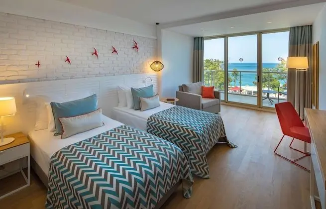 Deluxe Tek Büyük Yataklı Oda, Deniz Manzaralı