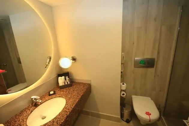 Deluxe Tek Büyük Yataklı Oda, Deniz Manzaralı