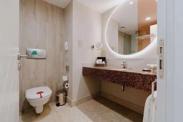 Deluxe Tek Büyük Yataklı Oda, Deniz Manzaralı