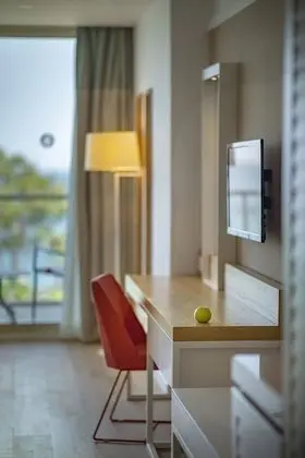 Honeymoon Room
