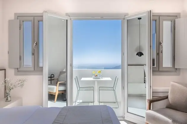 Superior Suite with Caldera View