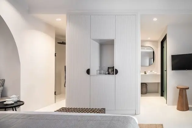 Superior Suite with Caldera View