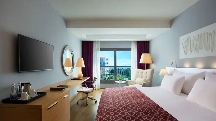 V Casual Sea View Standard Single Room