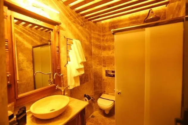 Deluxe Oda Türk Hamamlı,    , Balkonlu