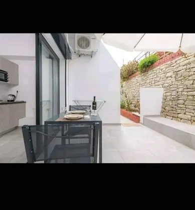 Superior Daire, Bahçe Manzaralı