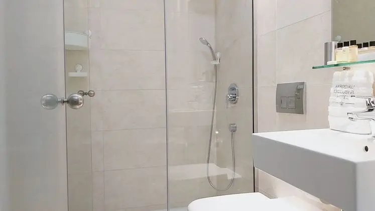 1 Çift Kişilik Veya 2 Tek Kişilik Yatak Standard