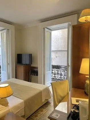 Deluxe Tek Büyük veya İki Ayrı Yataklı Oda