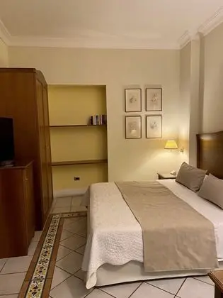 Tek Büyük veya İki Ayrı Yataklı Oda