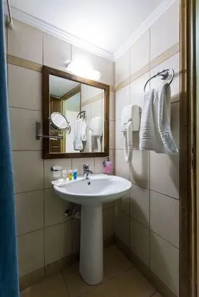 Basic Tek Büyük veya İki Ayrı Yataklı Oda, Deniz Manzaralı