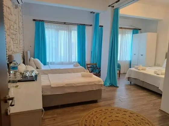 Aile Odası, Kara veya Kısmi Deniz Manzaralı