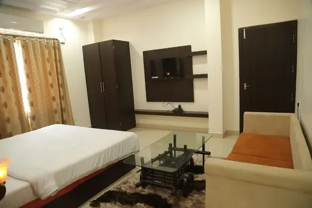 Deluxe Tek Büyük Yataklı Oda