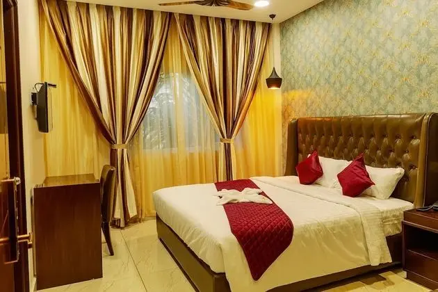 Deluxe Tek Büyük Yataklı Oda