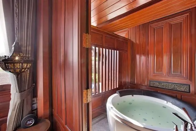Baan Thai Suite