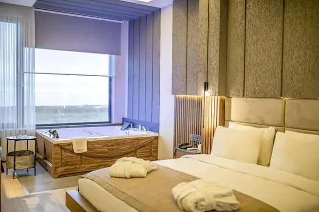 Jakuzili Deluxe Oda, Deniz Manzaralı, Jakuzili