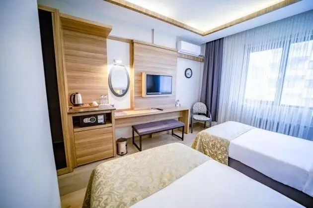 Standart Üç Kişilik Oda