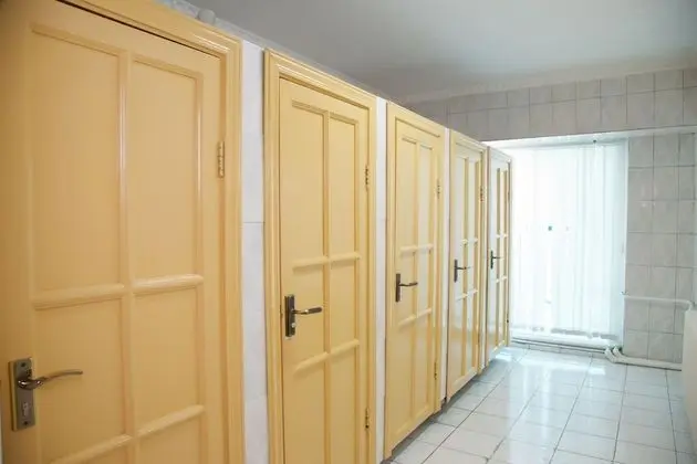 Standard Üç Kişilik Oda, Ortak Banyo