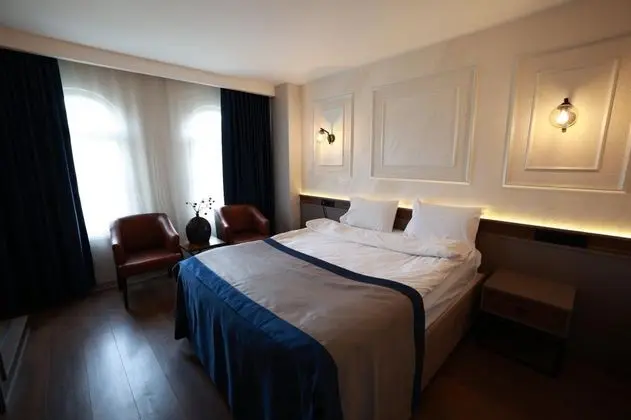 Çift Kişilik, Şehir Manzaralı