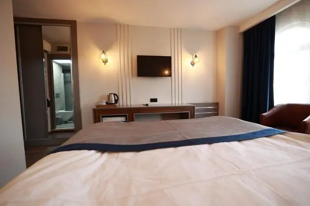 Çift Kişilik, Şehir Manzaralı