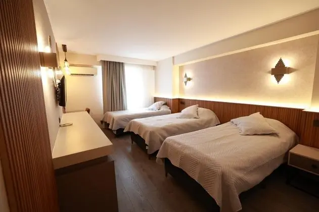 Triple, Dağ Manzaralı