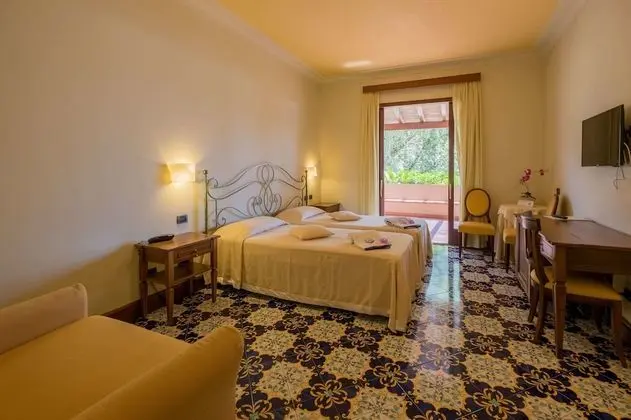 Comfort Tek Büyük Yataklı Oda, 1 Çift Kişilik veya 2 Tek Kişilik Yatak, Bahçe Manzaralı
