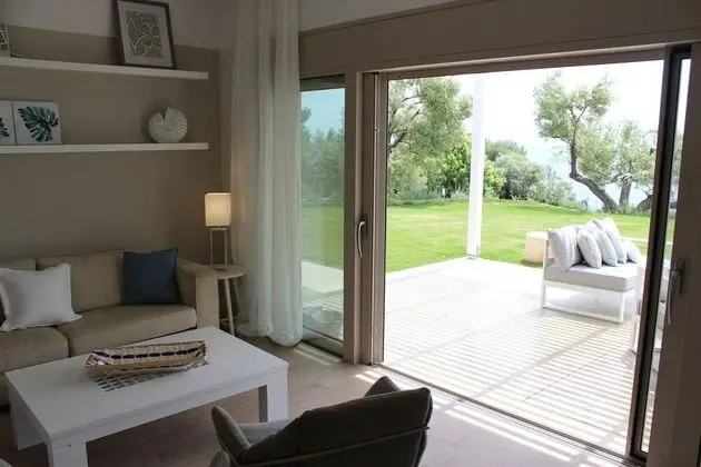 Elite Villa, 4 Yatak Odası, Deniz Manzaralı, Denize Sıfır
