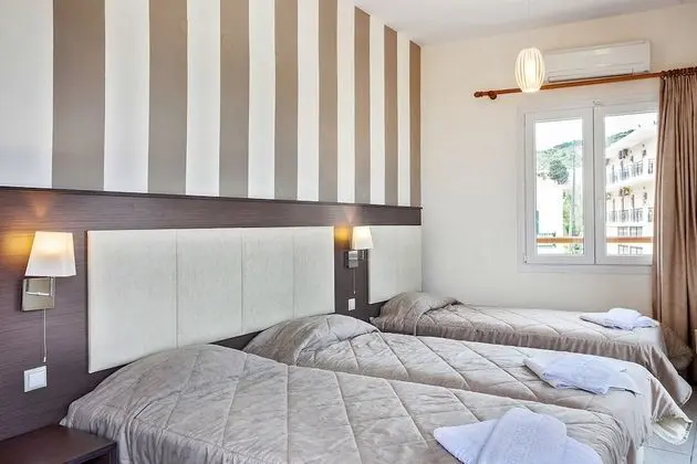 Üç Kişilik Oda, Şehir Manzaralı