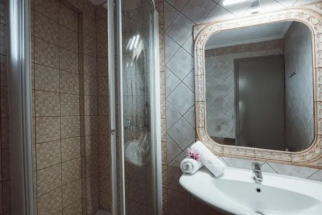 Standard Oda, Göl Manzaralı
