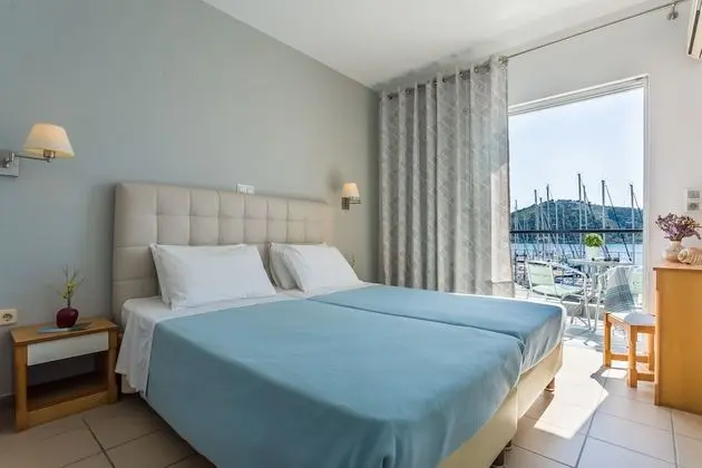 Standard Tek Büyük veya İki Ayrı Yataklı Oda