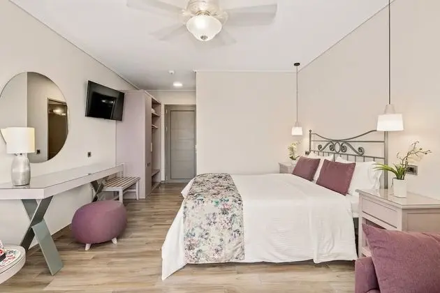 Superior Triple Bungalow