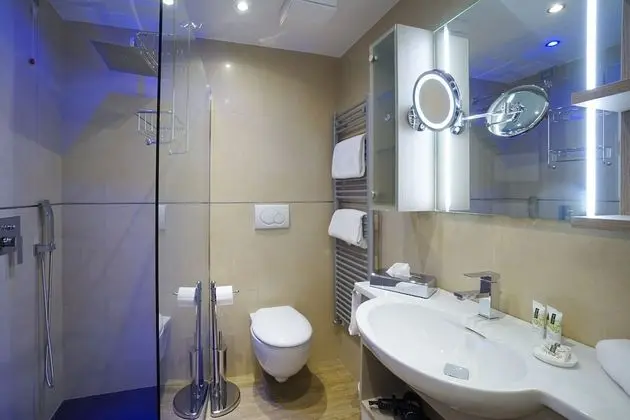 Standard Tek Büyük veya İki Ayrı Yataklı Oda