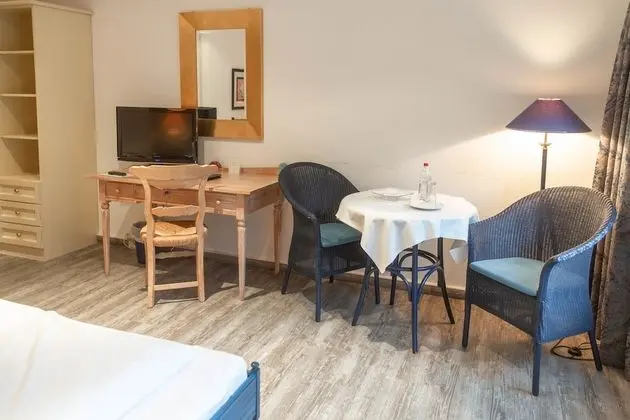 Comfort Tek Büyük Yataklı Oda