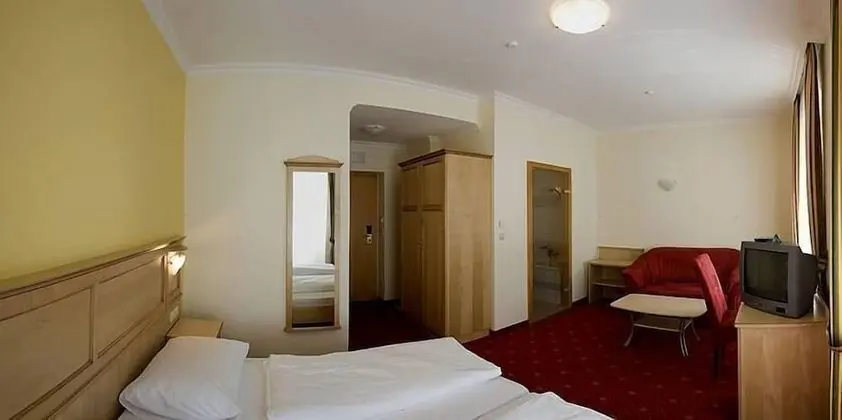 Comfort Tek Büyük Yataklı Oda