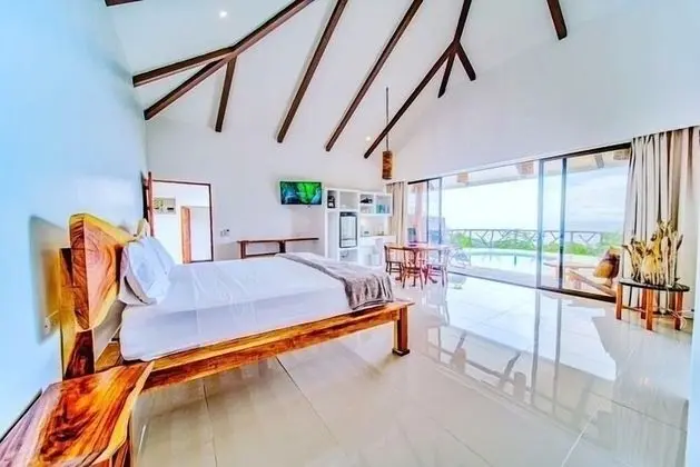 Deluxe Ocean View Suite Private Pool