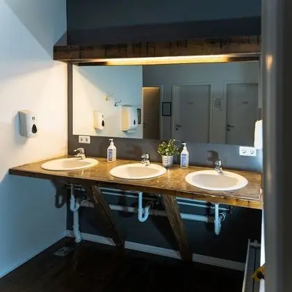 Ortak Ranzalı Oda, Karma Ranzalı Oda, Ortak Banyo (8-Beds)