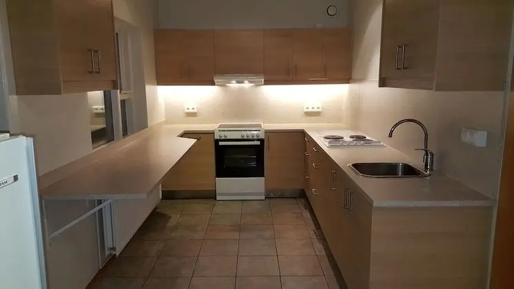 Small Twin Room, Shared Bathroom