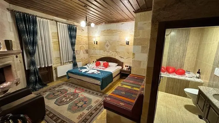 https://images.odamax.com/img/1920x1080/odamax/image/upload/ZmlsZU5hbWU9V2hhdHNBcHAtR29yc2VsLTIwMjMtMDgtMDEtc2FhdC0yMC4xMC41OC0oMik_20230801202235.jpg