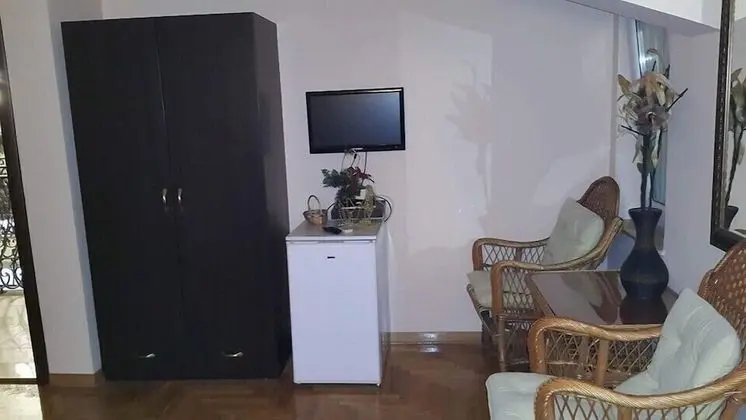 Üç Kişilik Oda