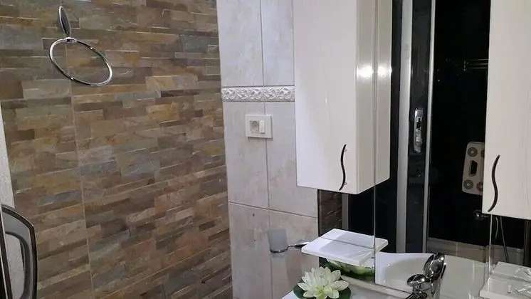 Üç Kişilik Oda
