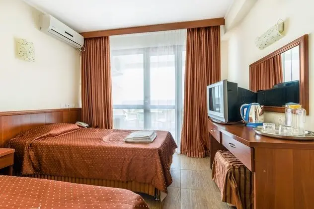 Standard Tek Büyük veya İki Ayrı Yataklı Oda, 1 Yatak Odası, Sigara İçilmez, Dağ Manzaralı