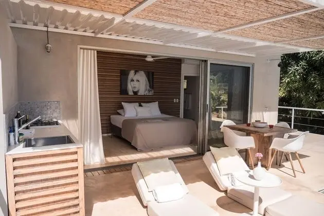 Deluxe Bungalov, 1 En Büyük (King) Boy Yatak, Kişiye Özel Havuzlu, Deniz Manzaralı