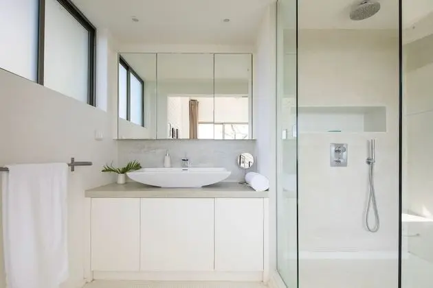 Deluxe Oda, 1 En Büyük (King) Boy Yatak, Buzdolabı, Okyanus Manzaralı