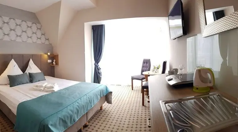 Standard Tek Büyük Yataklı Oda, Havuz Kullanımı