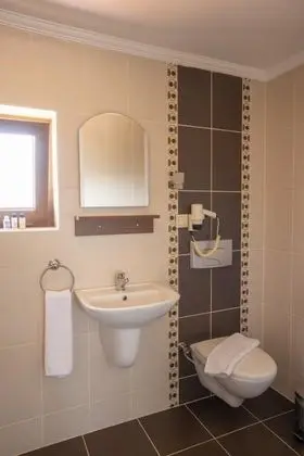 Çatı Katı Standart Oda, Şehir veya Dağ Manzaralı, Balkonsuz