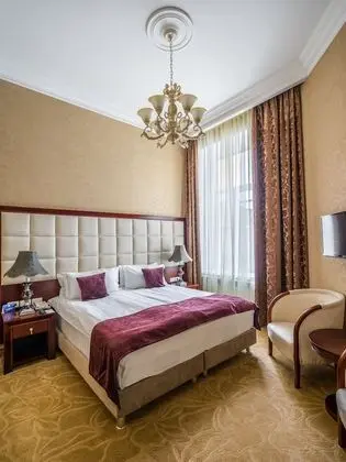 Standard Tek Büyük veya İki Ayrı Yataklı Oda