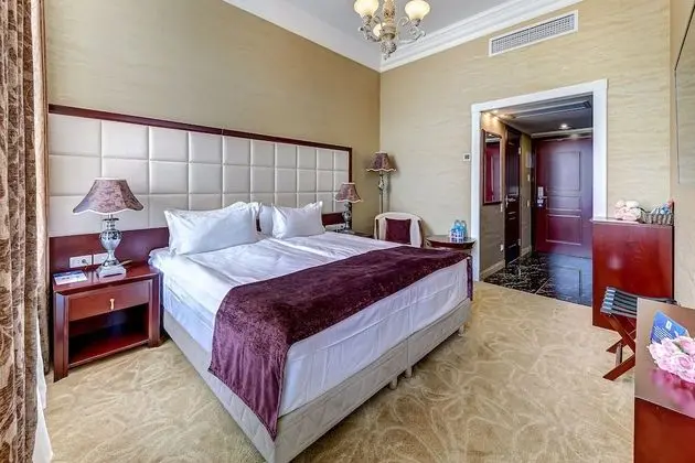Standard Tek Büyük veya İki Ayrı Yataklı Oda
