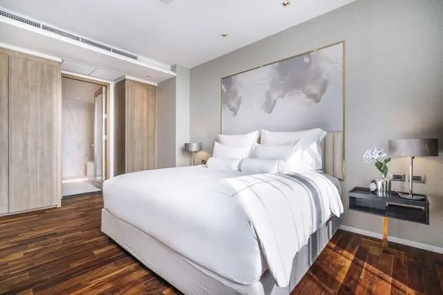 Junior Suite King With Balcony