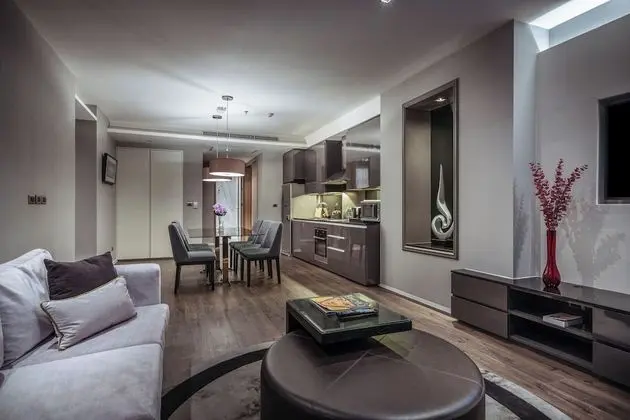 Thonglor Suite
